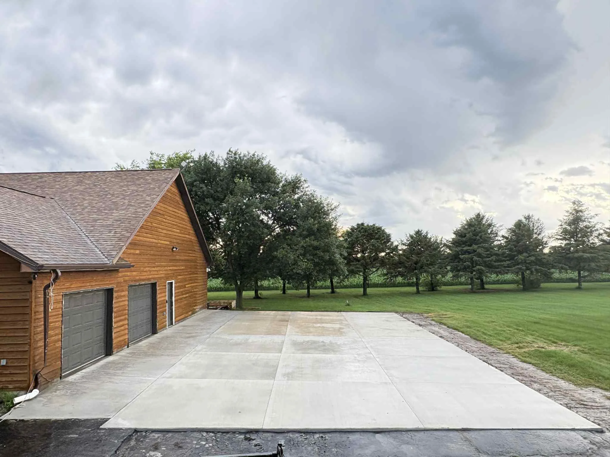 New concrete driveway installation in Sioux City Iowa